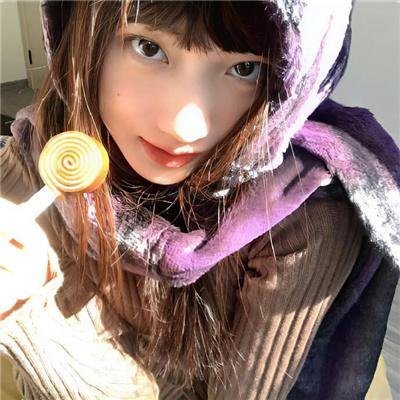 女大学生